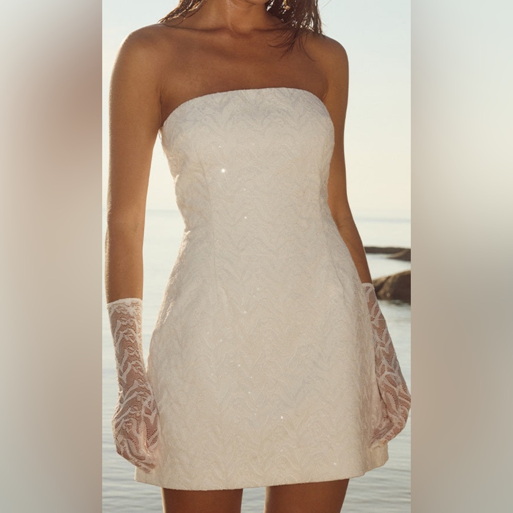 RUNAWAY THE LABEL CARLETI MINI DRESS IN IVORY/WHITE